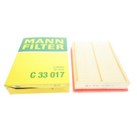 Фільтр повітряний Toyota Hilux VIII 2.4D/2.8D/2.7 15- - C 33 017 MANN-FILTER