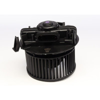 Моторчик пічки Renault Duster/Logan 1.0-2.0 03- 34031 NRF Моторчик пічки Renault Duster/Logan 1.0-2.0 03- 34031 NRF