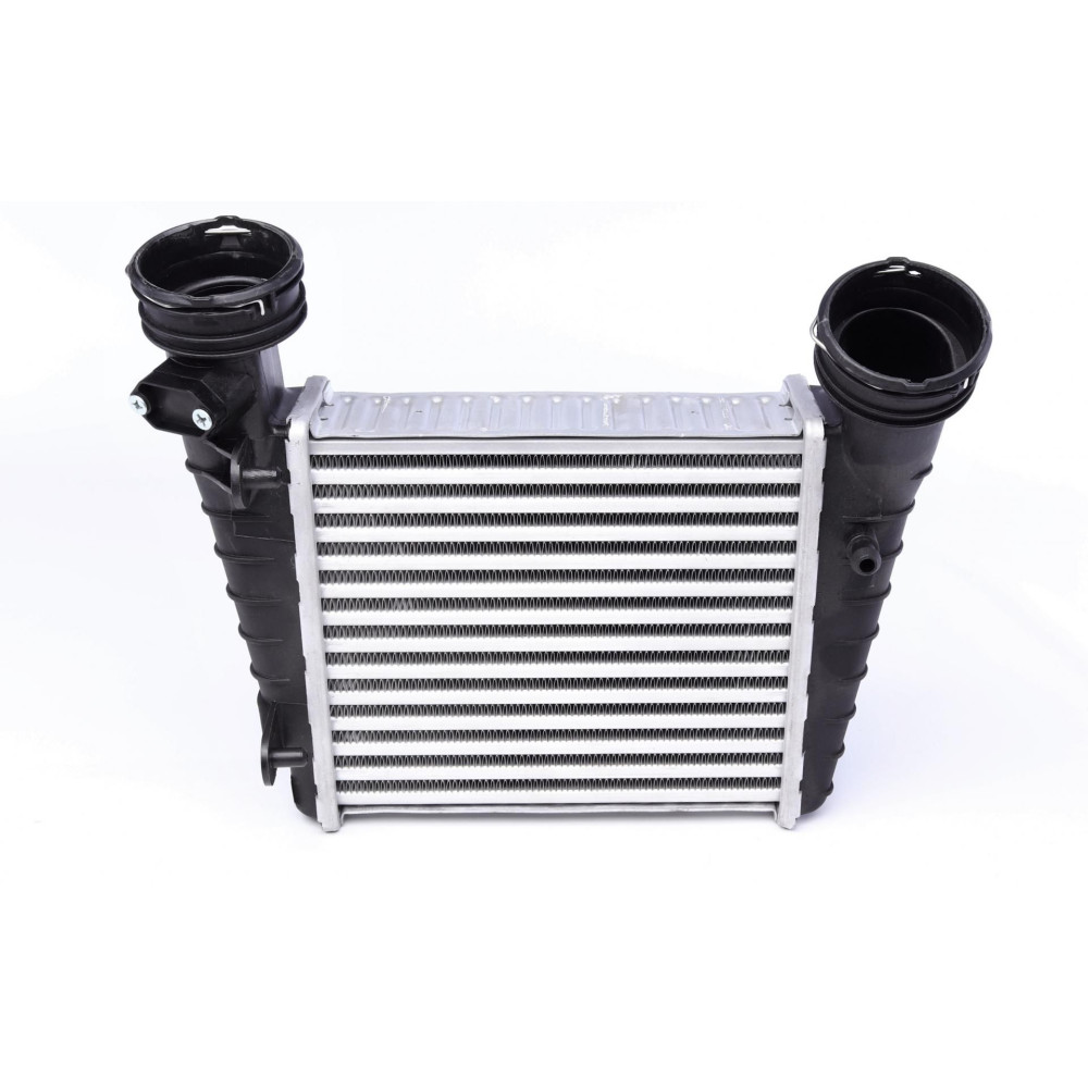 Радіатор інтеркулера VW Passat 1.8 00-05 CI 346 000S MAHLE