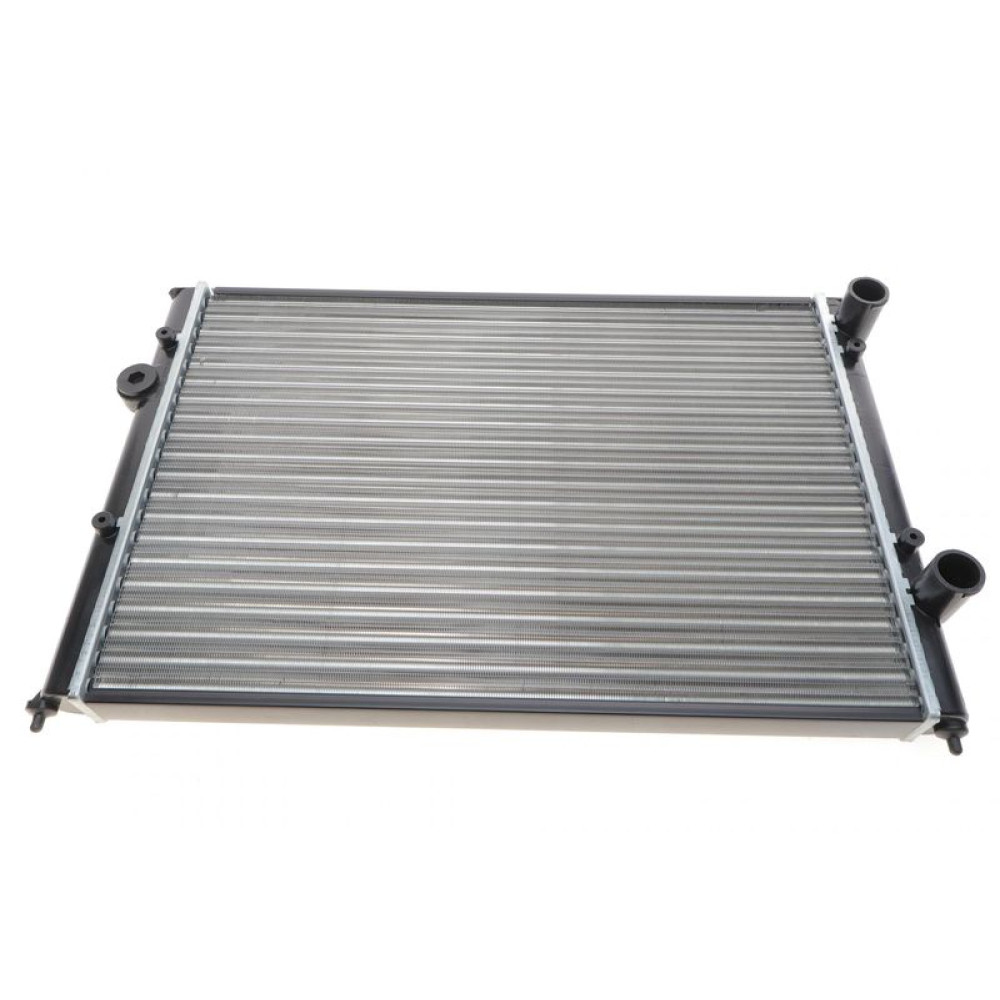 Радиатор охлаждения VW Passat 1.6-2.0 94-58947 NRF