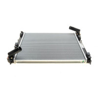 Радиатор охлаждения Nissan Juke/Pulsar 1.6 DIG-T 10- - 701264 VALEO