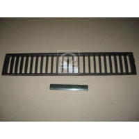 Решетка бампера переднего средняя полоски Skoda Fabia 99-05 TEMPEST