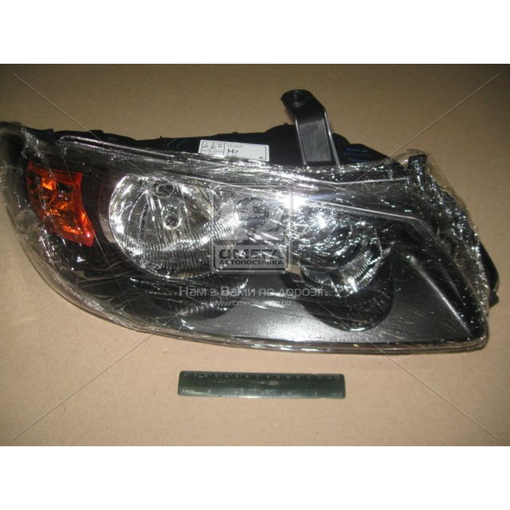 Купить недорого Фара правая 02-06 с указатель поворотов темн Nissan Almera n16 00-06