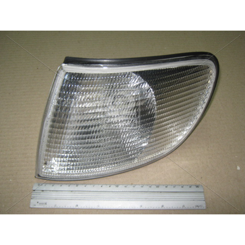 Недорого купить Указатель поворотов левый белый Audi A6 C4 94-98 TYC