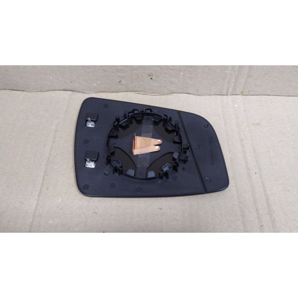 Вкладыш зеркала левый обогр асфера Opel Zafira B 09-12 Polcar