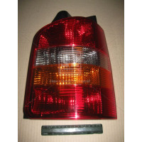 Ліхтар задній правий 2door червоно-жовт Volkswagen T5 10-15 TYC