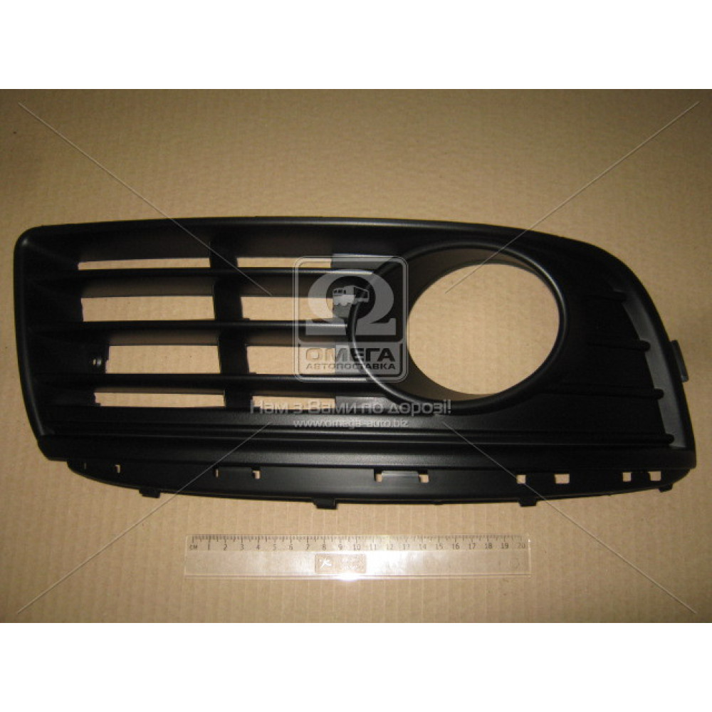 Купить в Украине Подкрылок передний правый Skoda Octavia 00-10