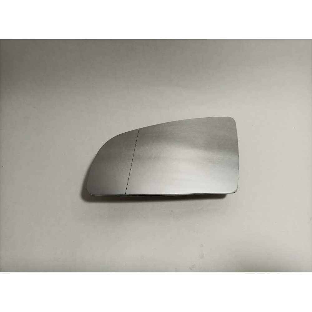 Недорого купить Вкладыш зеркала левый Audi A3 04-08 FPS обогрев асфера