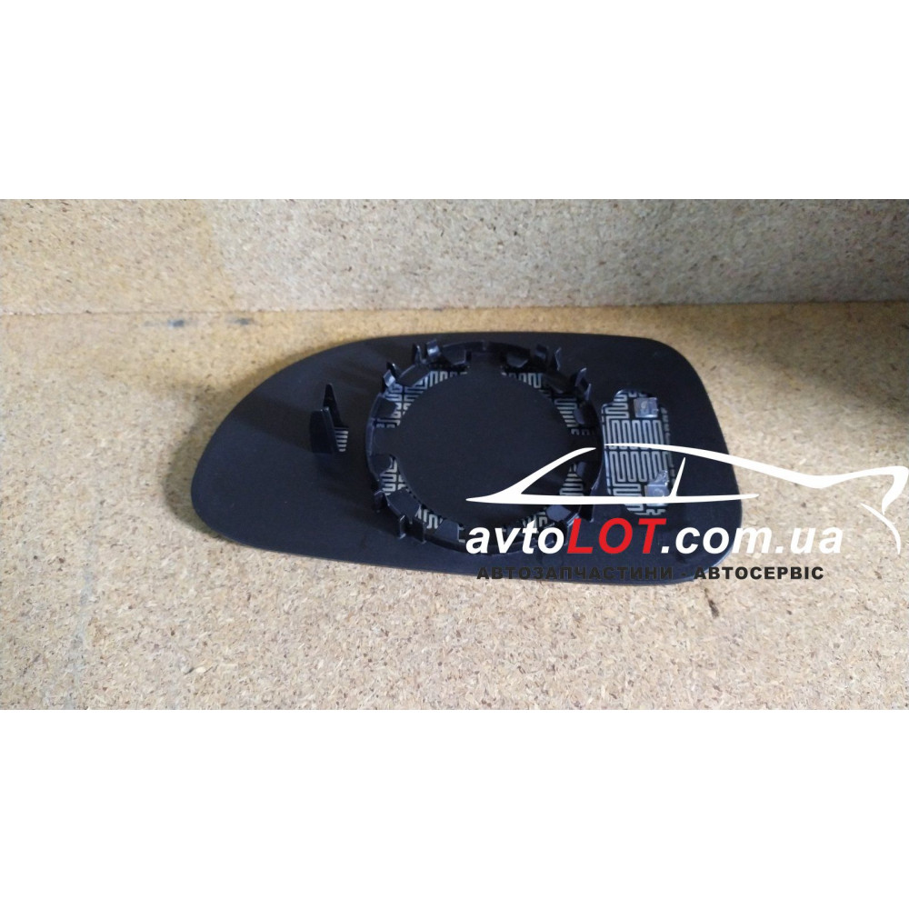 Недорого купить Вкладыш зеркала правый Chevrolet Lacetti хетчбек 03-13 FPS обогрев сфера